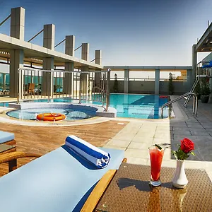 Rose Park - Al Barsha, Opposite Metro Station 4*, Dubai United Arab Emirates